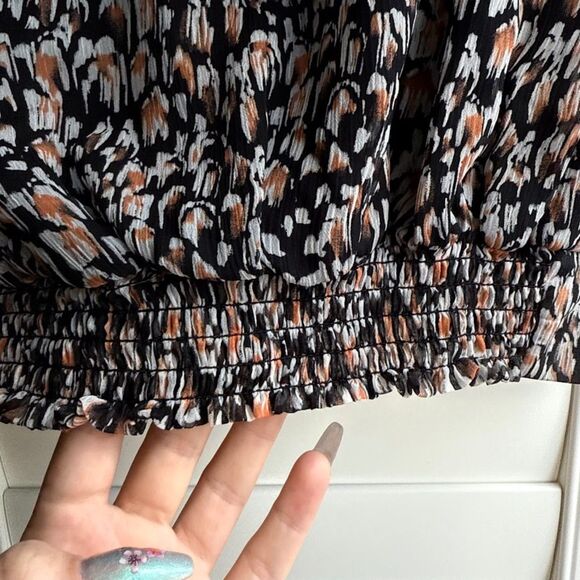 Express Flutter Surplice Wrap Top in Abstract Feather Print Black White Tan - Picture 8 of 11